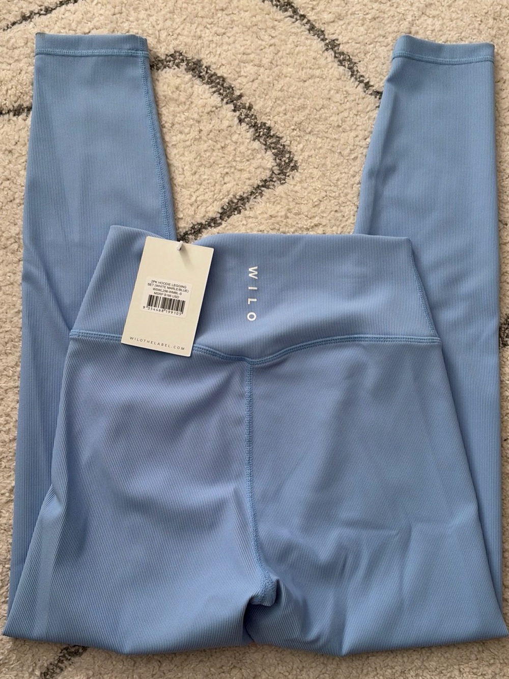 WILO The Label Matching Active Set Hoodie and leggings - Picture 2 of 4